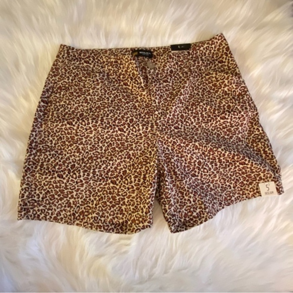 Lee Women's Leopard Print Shorts Regular Fit Mid Rise Size 12 Pockets New